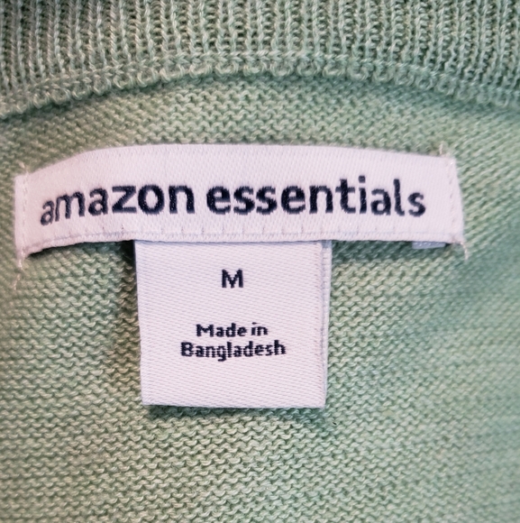 Amazon Essentials Women's Lightweight Crewneck Cardigan Sweater, M - Picture 6 of 6